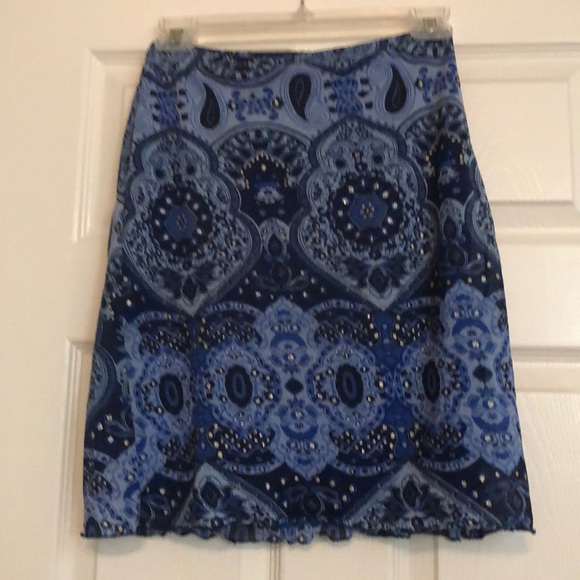 ‼️Gone‼️Cute Short Skirt With Some Sparkle - Picture 2 of 3